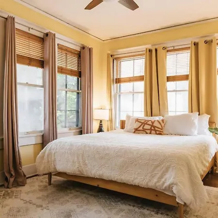 Georgian Historic Gem- Best For Ut Events